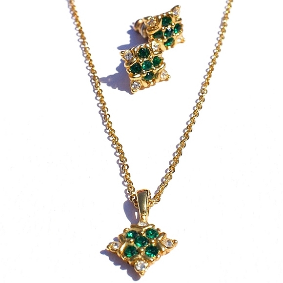 Vintage Emerald Green & Rhinestone Flower Pendant Necklace & Stud Earrings Set - Picture 3 of 8